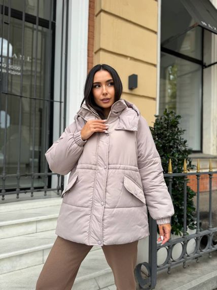 Женская теплая зимняя куртка на кулиске с капюшоном NB24035 цвет мокко размер 50/52