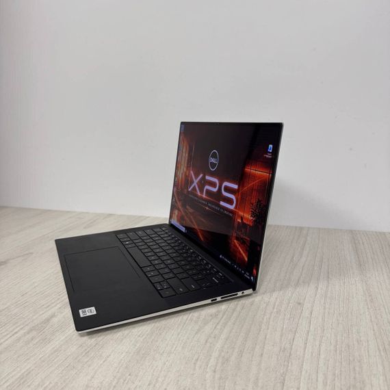 Ігровий ноутбук Dell XPS 15 9500 / 15.6" (3840x2400) IPS Touch / Intel Core i9-10885H (8 (16) ядер по 2.4 - 5.3 GHz) / 16 GB DDR4 / 512 GB SSD / nVidia GeForce GTX 1650 Ti, 4 GB GDDR6, 128-bit / WebCam б/в | Зображення 3