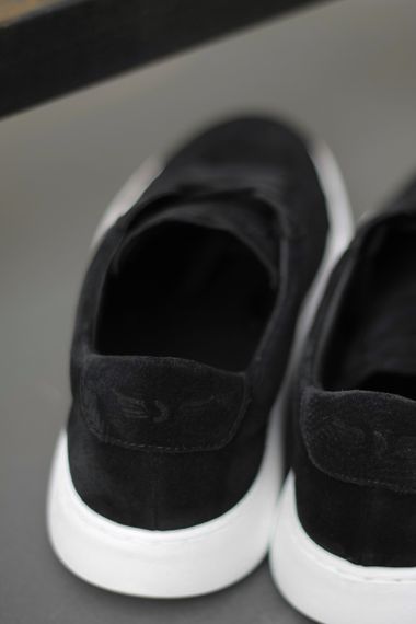 Замшеві кросівки на білій підошві 40 розмір | Зображення 3