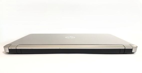 Ноутбук HP Pavilion 15 / 15.6" (1920x1080) TN / Intel Core i5-6200U (2 (4) ядра по 2.3 - 2.8 GHz) / 8 GB DDR3 / 256 GB SSD / GeForce 940M, 2 GB DDR3, 64-bit / WebCam / Win 10 Home б/в + Подарунок Флешка Kingston 64GB | Зображення 2
