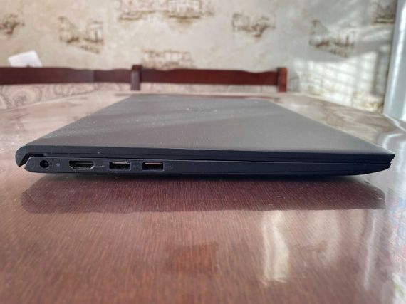Ультрабук Dell Vostro 15 3510 / 15.6" (1920x1080) IPS / Intel Core i5-1135G7 (4 (8) ядра по 2.4 - 4.2 GHz) / 16 GB DDR4 / 256 GB SSD / Intel Iris Xe Graphics / WebCam б/в | Зображення 4
