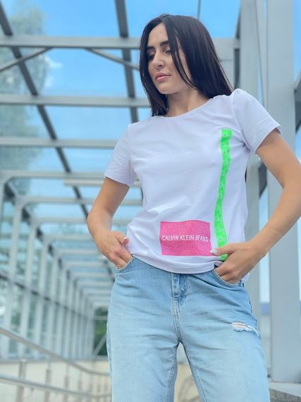 Футболка жіноча з надписом “Calvin Klein Jeans” Носи своє 42 Білий (p-200192-O-900) | Зображення 1