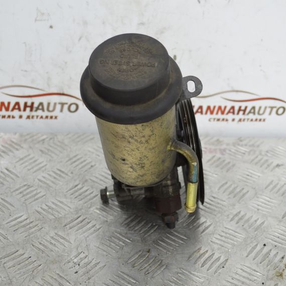 Насос гідропідсилювача керма 1.4 D4-D Toyota Yaris Verso 1999-2005 Насос ГУР Тойота Яріс Версо W5F15818 | Зображення 1