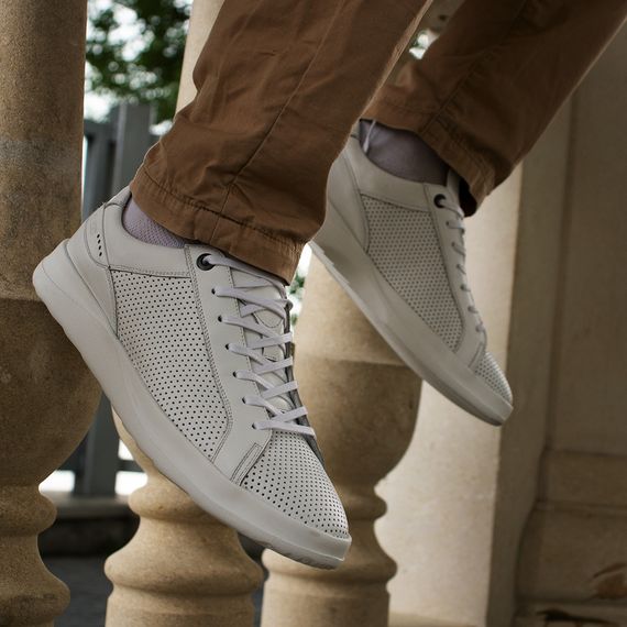 Білосніжні кеди з перфорацією 40 42 43 44 45 розмір