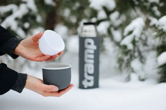 Термос для чаю та кави Tramp сірий питний термос для води Soft Touch похідний термос із неіржавкої сталі Трамп 750 мл | Зображення 1