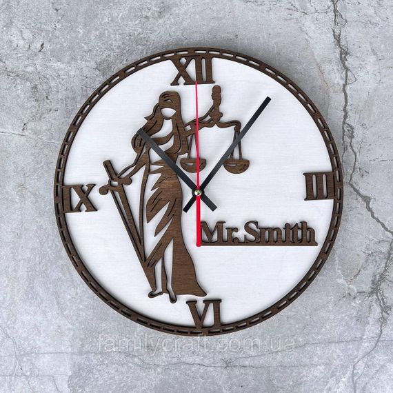 Настінний годинник з дерева для юриста з Фемідою Подарунок адвокату, судді, іменний декор кабінету | Зображення 5