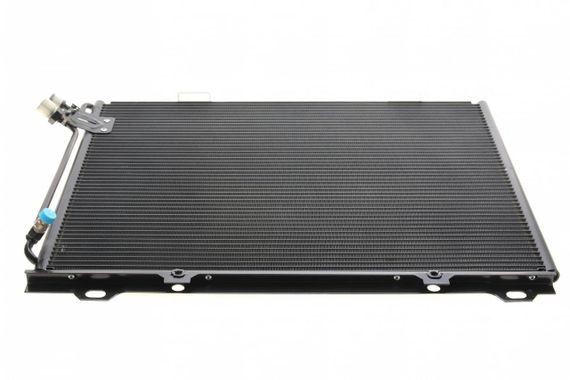Радіатор кондиціонера Mercedes Benz E-class W210 2.0-5.4 95-03 OM604 M111 M112 30005232