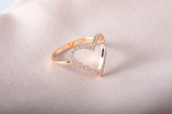 Кольцо сердечко из красного золота с фианитами 21 | Зображення 6