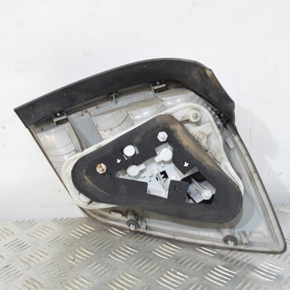 Ліхтар задній лівий Opel Astra H III універсал фара стоп Опель Астра 24451838 | Зображення 4