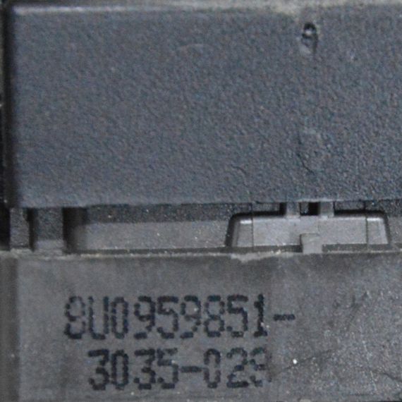 Блок керування склопідйомниками передніх лівих дверей Audi A1 Q3 2011-2018 Ауді а1 ку3 8U0959851 | Зображення 2