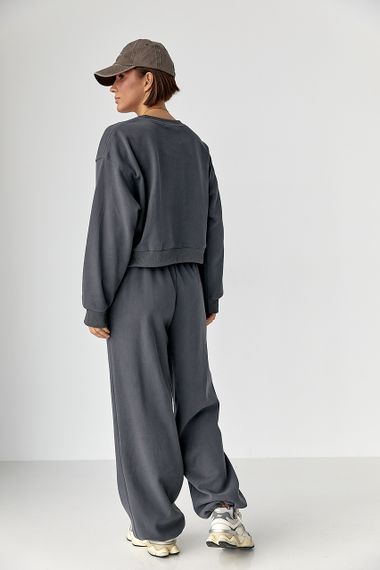 Спортивний костюм із плюшевим начісом з коротким світшотом та штанами палаццо - темно-сірий цвет, M/L (є розміри) | Зображення 1