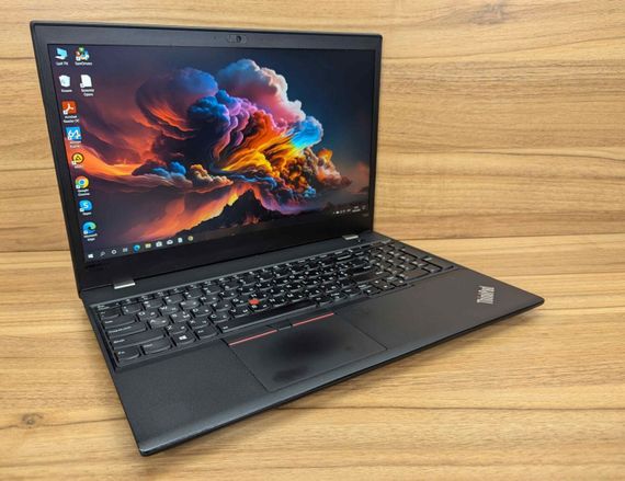 Ультрабук Lenovo ThinkPad T580 / 15.6" (1920x1080) IPS / Intel Core i7-8650U (4 (8) ядра по 1.9 - 4.2 GHz) / 16 GB DDR4 / 512 GB SSD / Intel UHD Graphics 620 / WebCam / TouchID / Windows 10 б/в + Подарунок Бездротова миша USB | Зображення 3
