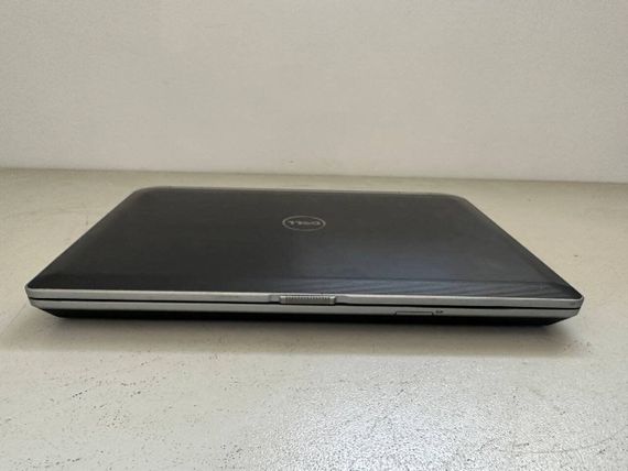 Ноутбук Б-класс Dell Latitude E6530 / 15.6" (1366x768) TN / Intel Core i5-3320M (2 (4) ядра по 2.6 - 3.3 GHz) / 8 GB DDR3 / 128 GB SSD / Intel HD Graphic 4000 / DVD-ROM / HDMI б/в | Зображення 5
