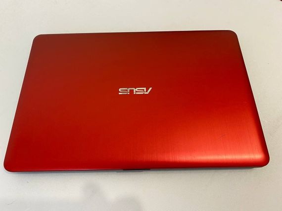 Ноутбук Asus R541U / 15.6" (1920x1080) TN / Intel Core i5-7200U (2 (4) ядра по 2.5 - 3.1 GHz) / 8 GB DDR4 / 250 GB SSD / nVidia GeForce 920MX, 2 GB GDDR3, 64-bit / WebCam / DVD-ROM б/у | Зображення 6
