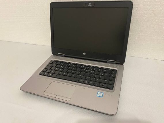 Ноутбук HP ProBook 640 G4 / 14" (1366x768) TN / Intel Core i5-6200U (2 (4) ядра по 2.3 - 2.8 GHz) / 8 GB DDR4 / 240 GB SSD / Intel HD Graphics 520 / WebCam / DVD-ROM б/у | Зображення 2