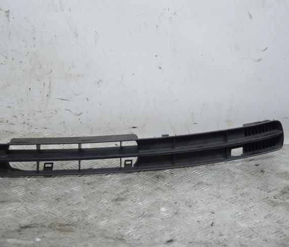 Решітка переднього бампера Volkswagen Polo III 1995-2001 Решітка в бампер Фольксваген Поло 3 6N0853677 | Зображення 2