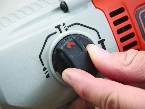 Перфоратор мережевий Black&Decker BEHS02K | Зображення 2