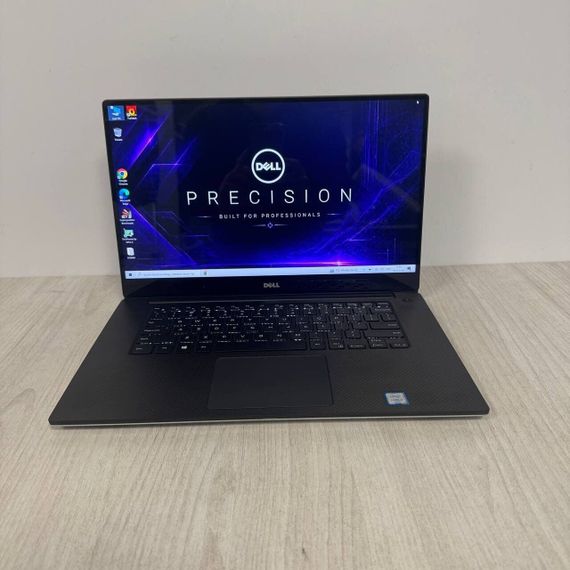 Ноутбук рабочая станция Б-класс Dell Precision 5510 / 15.6" (3840x2160) IPS Touch / Intel Core i7-6820HQ (4 (8) ядра по 2.7 - 3.6 GHz) / 8 GB DDR4 / 256 GB SSD / nVidia Quadro M1000M, 2 GB DDR3, 128-bit / HDMI б/у | Зображення 1