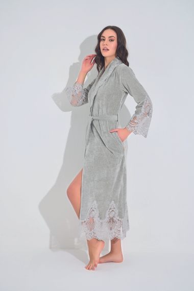 Женский халат Nusa 0383 длинный, велюровый с кружевом, серый M | Зображення 4