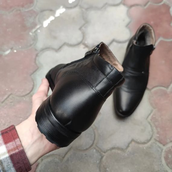 Кожаные ботинки на замках 41 размер | Зображення 2