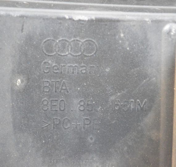 Решітка радіатора Audi A4 B7 S-Line 2004-2008 Решітка переднього бампера Ауді а4 б7 8E0853651M | Зображення 5