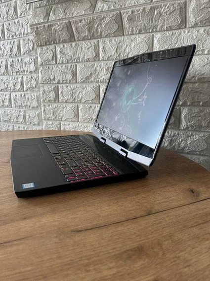 Ноутбук Dell Alienware m15 15,6" 240Hz i7 8750H 32Gb SSD512Gb RTX 2080 MaxQ  Б/В | Зображення 5