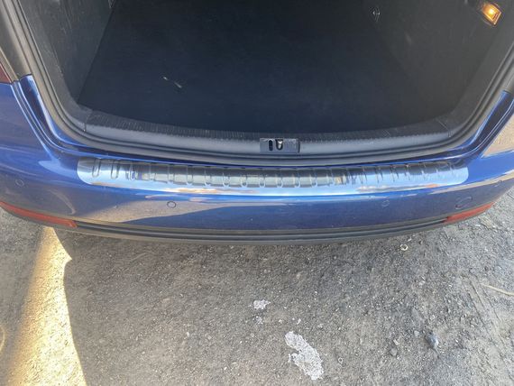 Накладка на задній бампер Carmos (нерж) для Volkswagen Touran 2003-2010 рр | Зображення 2