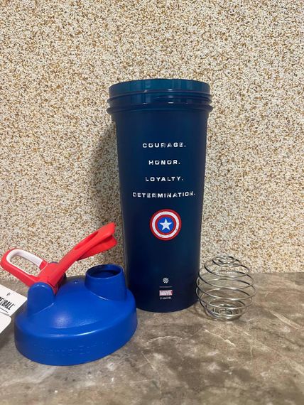 Спортивний шейкер BlenderBottle Classic Loop PRO 28oz/820ml Marvel Capitan Amerika (600557) | Зображення 8