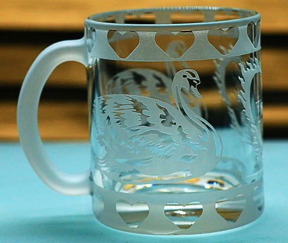 Парні чашки 320 мл Лебеді з гравіюванням кухоль для закоханих  Подарунок на весілля річницю для коханих | Зображення 1