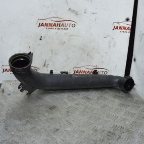 Патрубок інтеркулера 1.4 TSI Volkswagen Golf VII 2012-2020 Трубка системи охолодження Фольксваген 04E145673F