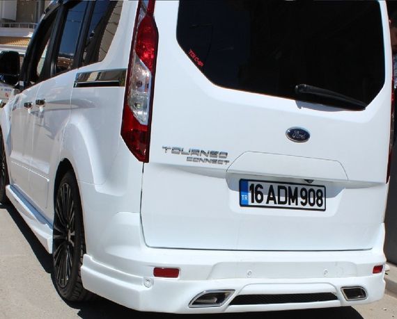 Накладка на задній бампер (під фарбування) для Ford Connect 2014-2021 рр.