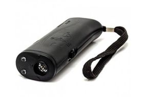 Ультразвуковий відлякувач собак з ліхтарем AD-100 black