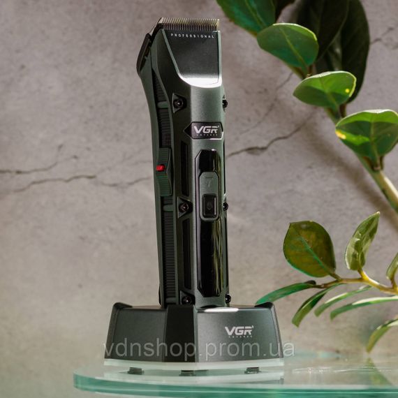 Машинка для стрижки професійна з 4 насадками VGR V-696 | Зображення 7