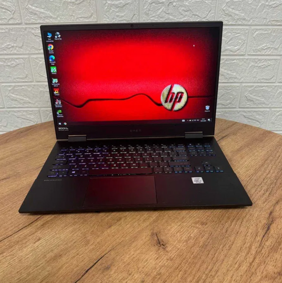 Ноутбук HP Omen 15-ek0013dx 300Hz i7 10750H 16Gb SSD 512Gb RTX 2060 Б/В