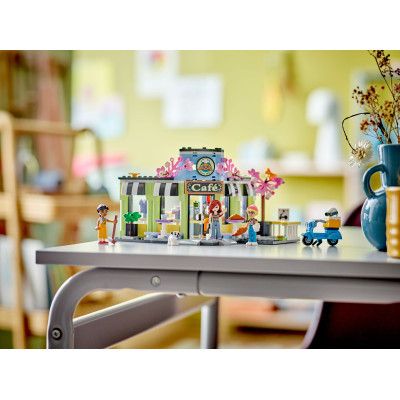 Конструктор LEGO Friends Кофейня Хартлейк-Сити (42618) | Зображення 4