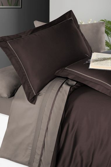 Постельное белье First Choice Deluxe Satin 200 х 220 см Serenity Brown Mink | Зображення 1