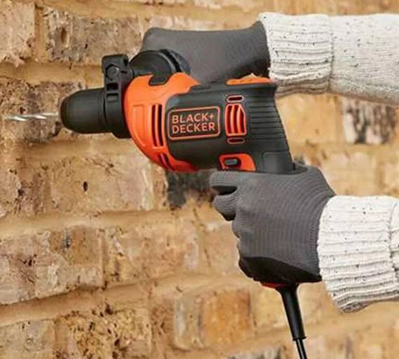Дриль мережевий ударний Black&Decker BEH550K | Зображення 1
