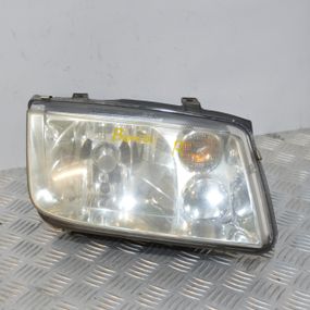 Фара права Volkswagen Bora I 1998-2005 Фара передня права Фольксваген Бора 1 1J5941016BE