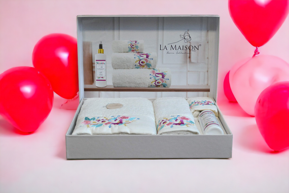 Подарунковий набір рушників La Maison, 3 шт. з ароматом Mina | Зображення 2