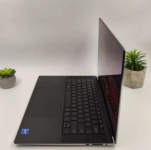 Ноутбук Dell Precision 5560|15.6"4K,IPS,HDR/i7-10875H/RTX A2000 4GB/32 GB/1TB Б/В | Зображення 4