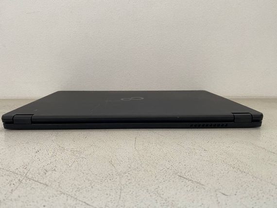 Ноутбук Б-класс Fujitsu LifeBook U757 / 15.6" (1920x1080) IPS / Intel Core i5-7200U (2 (4) ядра по 2.5 - 3.1 GHz) / 8 GB DDR4 / 256 GB SSD / Intel HD Graphics 620 / WebCam / HDMI б/у | Зображення 6