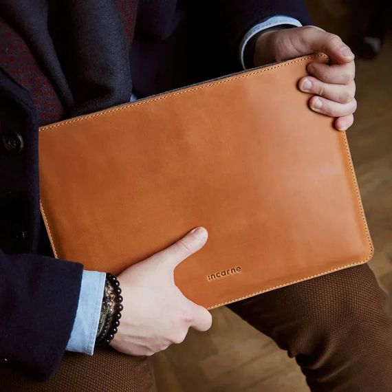 Чохол для ноутбука вінтажний Incarne Gamma Plus MacBook Pro 14" 2021-2025 gamma-plus-cognac-vintage-pro-14 коньяк | Зображення 1