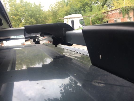 Перемички на рейлінги під ключ WingBar V1 (2 шт) Чорний для Peugeot Partner Tepee 2008-2018рр | Зображення 4