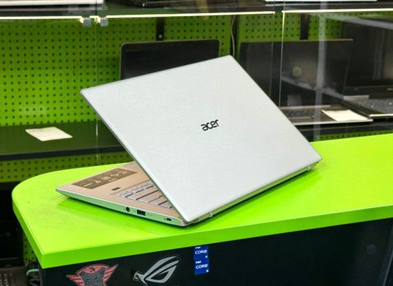 Игровой ноутбук Acer Swift X SFX14-41G / 14" (1920x1080) IPS / AMD Ryzen 5 5600U (6 (12) ядер по 2.3 - 4.2 GHz) / 8 GB DDR4 / 512 GB SSD M.2 / nVidia GeForce RTX 3050, 4 GB GDDR6, 128-bit / WebCam / Win 11 Home б/у | Зображення 5