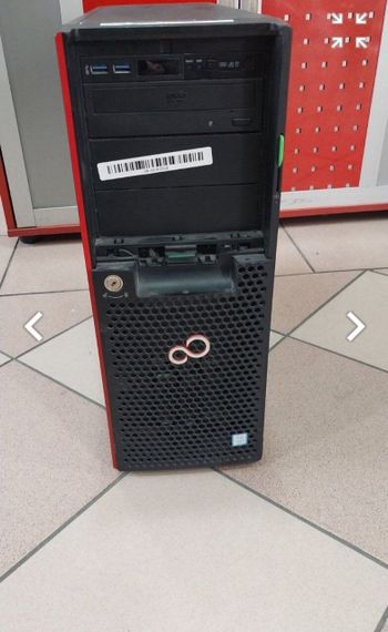 Сервер Fujitsu PRIMERGY TX1330 M2 Full Tower / Intel Core i3-6100 (2 (4) ядра по 3,7 ГГц) / 8 ГБ DDR4 / 60 ГБ SSD / Matrox G200e ServerEngines б/в | Зображення 1