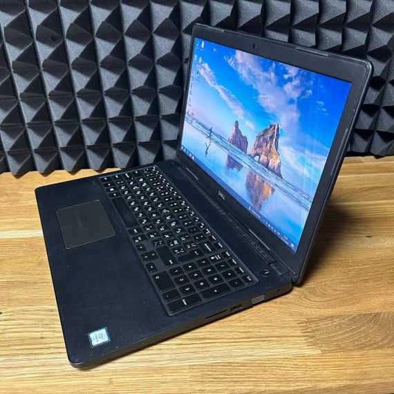 Ноутбук Б-класс Dell Latitude 3580 / 15.6" (1366x768) TN / Intel Core i5-6300U (2 (4) ядра по 2.4 - 3.0 GHz) / 8 GB DDR4 / 128 GB SSD / Intel HD Graphics 520 / WebCam б/у | Зображення 5