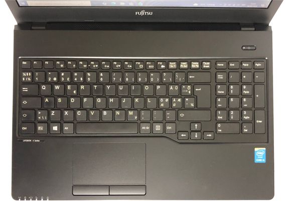Ноутбук Fujitsu LifeBook A555 / 15.6" (1366x768) TN / Intel Core i3-5005U (2 (4) ядра по 2.0 GHz) / 8 GB DDR3 / 128 GB SSD / Intel HD Graphics 5500 / WebCam / Win 10 Pro б/в | Зображення 7