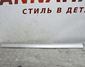 Накладка передніх лівих дверей Mercedes C-Class W203 2001-2007 Молдинг дверей передній лівий Мерседес A2036902162