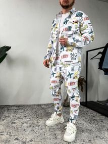 Костюм