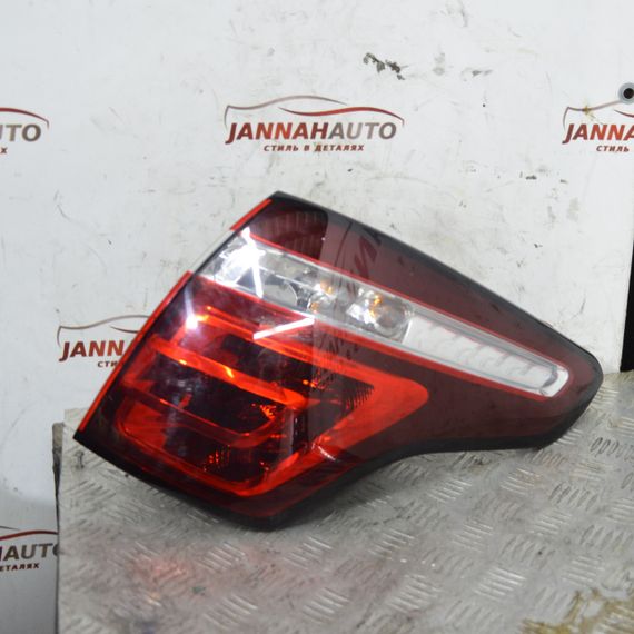 Ліхтар задній правий Citroen C4 Picasso 2010-2013 рейстайл Фара стоп задня права Сітроен ц4 Пікассо 9673164780